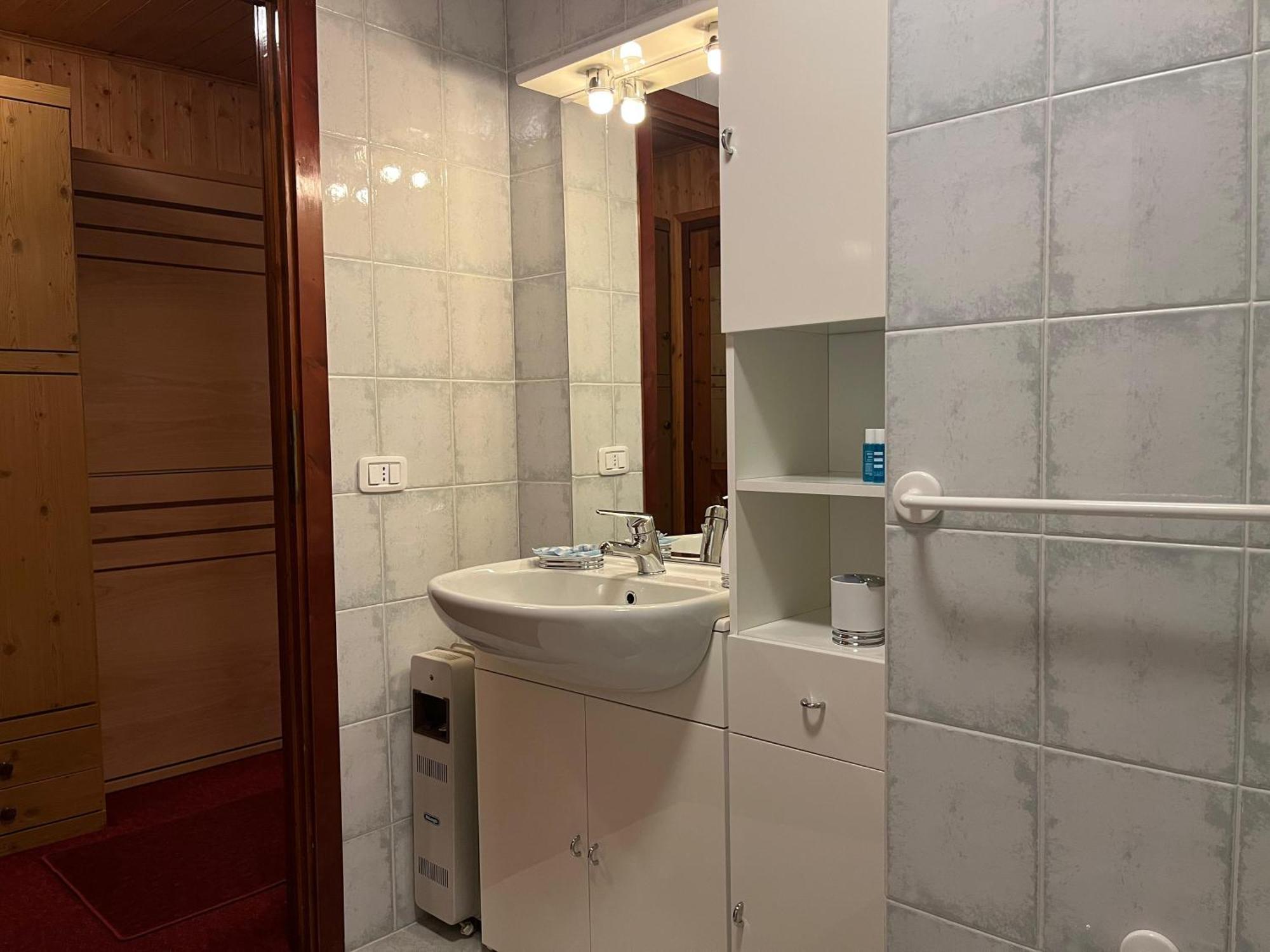 Soldanella Cervinia Apartment Vda Vacanze In Vetta Cir 0253 布勒伊-切尔维尼亚 外观 照片